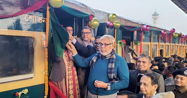 গাজীপুর-ঢাকার যাতায়াতে চালু হলো নতুন কমিউটার ট্রেন