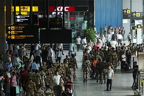 ভারতে বন্ধ করে দেওয়া সব বিমানবন্দর আজ থেকে আবার চালু