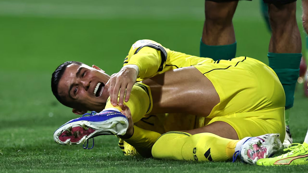 গুরুতর চোট রোনালদোর: ভক্তদের মধ্যে দুঃশ্চিন্তা!