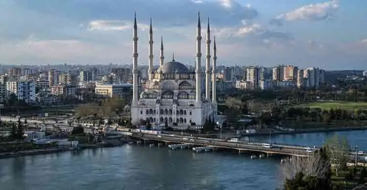 আমেরিকান নাগরিকদের দক্ষিণ-পূর্ব তুরস্ক থেকে সরে যেতে বললো যুক্তরাষ্ট্র