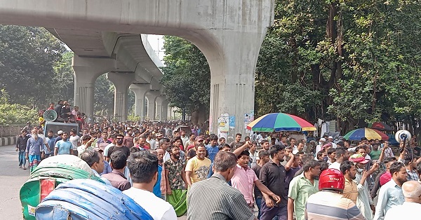 ব্যাটারিচালিত রিকশার দাবিতে গণ-অবস্থান, হাইকোর্টের আদেশ প্রত্যাহার চায় চালকরা