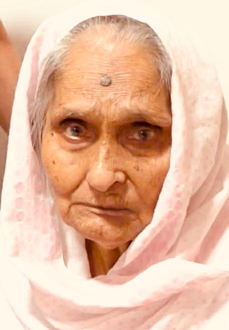 বাংলাদেশ উদীচী শিল্পীগোষ্ঠী ব্রঙ্কস শাখার কোষাধ্যক্ষ বদরুল চৌধুরীর মাতৃবিয়োগ: হাজেরা চৌধুরীর মৃত্যুতে যুক্তরাষ্ট্রে সাংস্কৃতিক অঙ্গনে গভীর শোক