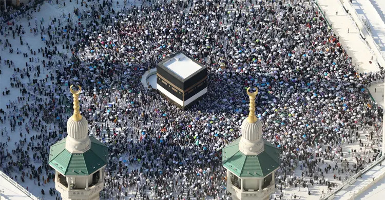হজযাত্রীদের জন্য ‘হজ ভিসা’ বাধ্যতামূলক করলো সৌদি