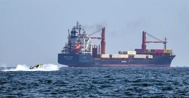 ইরান সহায়তা না করলেও হরমুজ প্রণালি শিগগির খুলবে: ডোনাল্ড ট্রাম্প