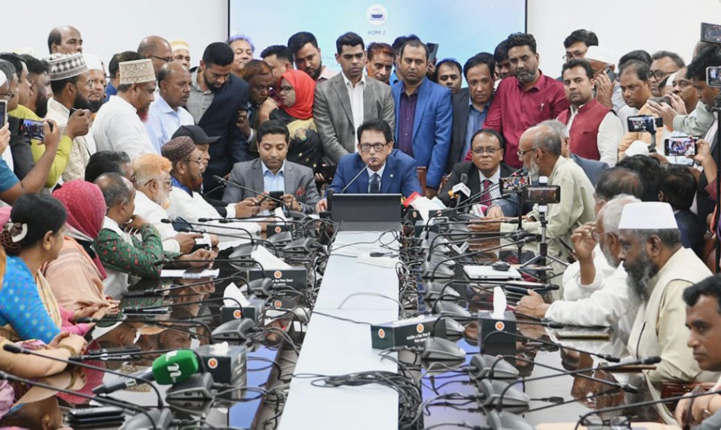 শিক্ষকদের ন্যায্য দাবি বাস্তবায়নে রোডম্যাপ ঘোষণা, রাজপথে নামার প্রয়োজন হবে না: শিক্ষামন্ত্রী