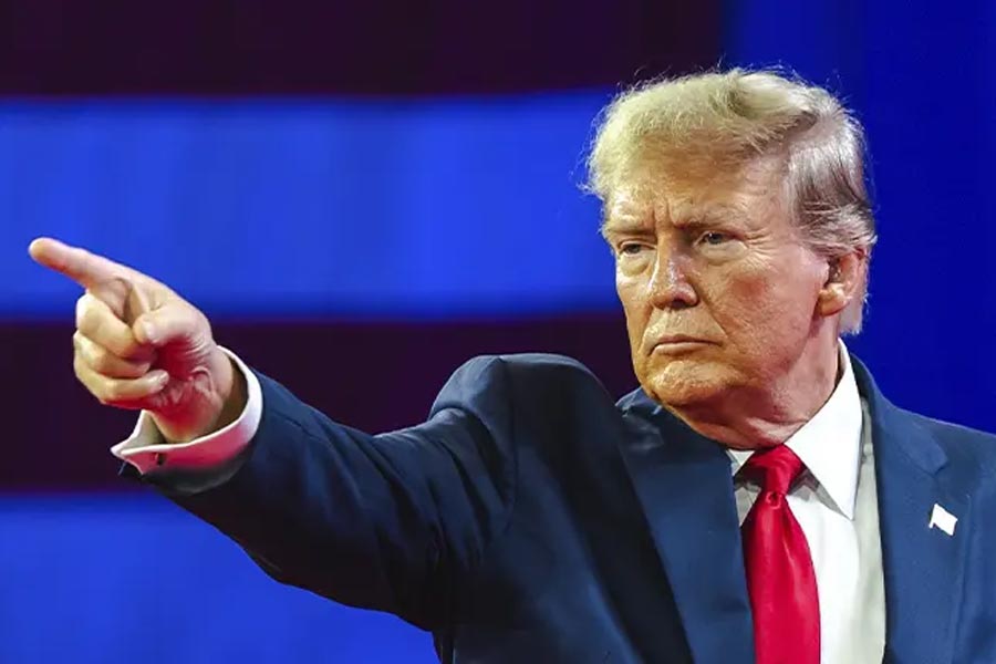 ডোনাল্ড ট্রাম্পের বিরুদ্ধে ভোট দিলেন ৬ রিপাবলিকান: ক্ষুব্ধ হয়ে কঠোর হুশিয়ারি প্রেসিডেন্টের