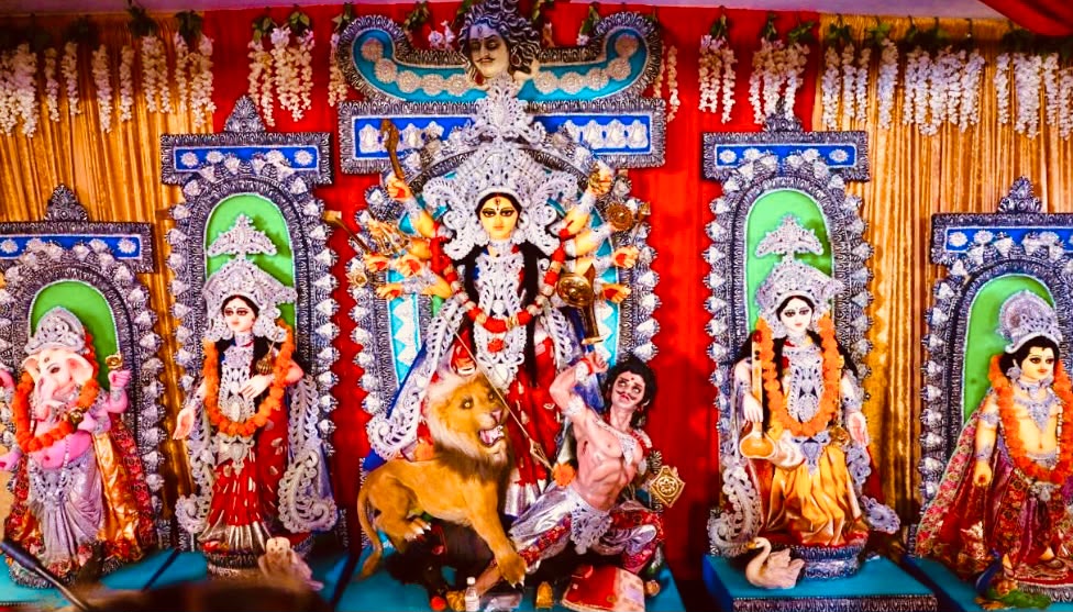 বিশ্বমঞ্চে বাঙালির শারদীয় ঐতিহ্য, টাইমস স্কয়ারে ‘মহামিলন ২০২৬’; সম্মাননা পাচ্ছে যুক্তরাষ্ট্রের ছয় ঐতিহ্যবাহী সংগঠন