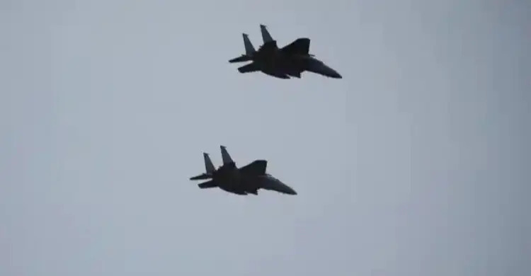 পাইলটরা ছবি তুলতে গিয়ে সংঘর্ষ হয়েছিল দুই যুদ্ধ বিমানের