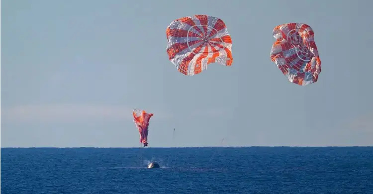 নিরাপদে পৃথিবীতে ফিরলেন আর্টেমিস-২ মিশনের এর নভোচারীরা