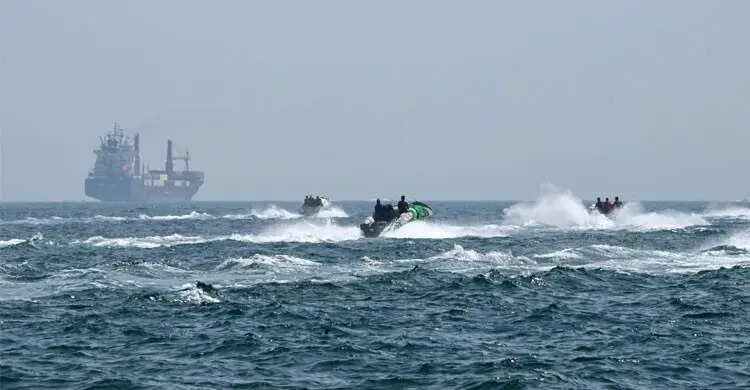 হরমুজ প্রণালিতে ভারতীয় জাহাজে গুলি: ইরানের রাষ্ট্রদূতকে তলব