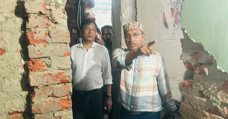 তারেক রহমানের প্রত্যাবর্তন ঘিরে বিএনপির কেন্দ্রীয় কার্যালয়ে সংস্কারের কাজ শুরু