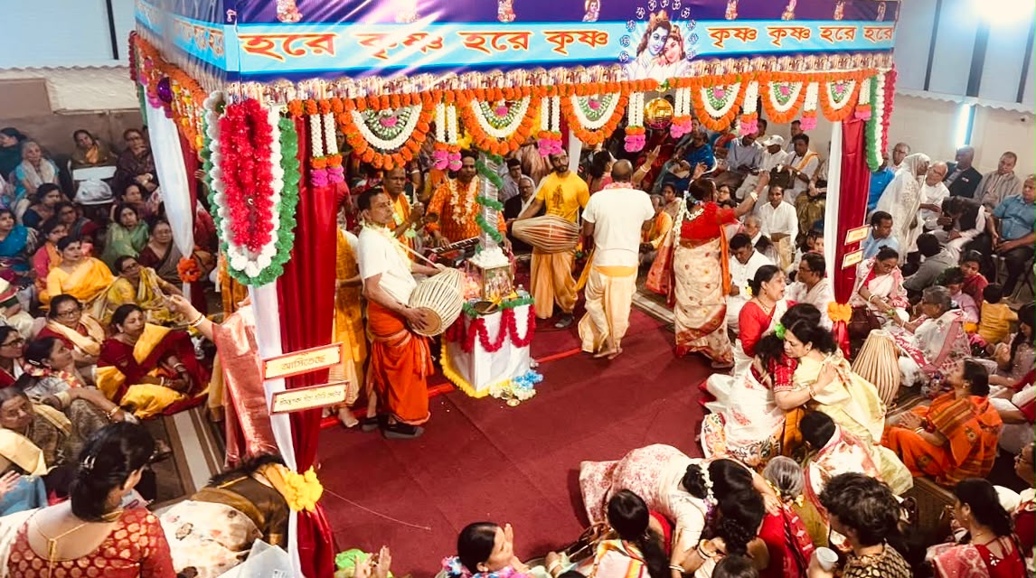 বিশ্বশান্তি ও মানবকল্যাণের প্রার্থনায় নিউইয়র্কে ব্রঙ্কস পূজা কমিটি ইনক-এর বর্ণাঢ্য বার্ষিক কীর্তন উৎসব অনুষ্ঠিত
