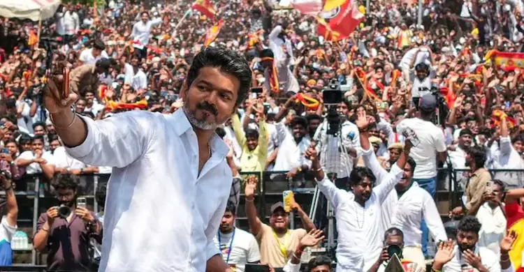 তামিলনাড়ুতে ৮৫ আসনে এগিয়ে থালাপতি বিজয়ের দল