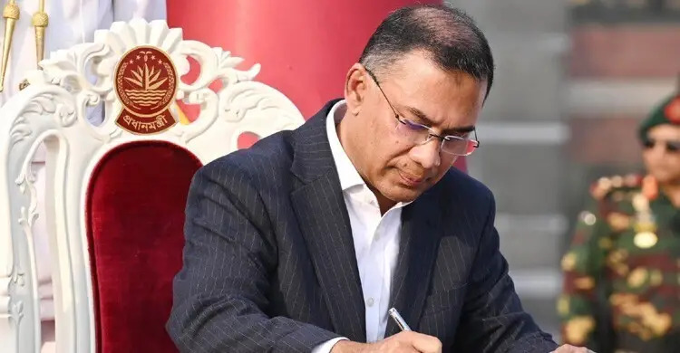 বাংলাদেশের নতুন প্রধানমন্ত্রী তারেক রহমান সচিবালয়ে