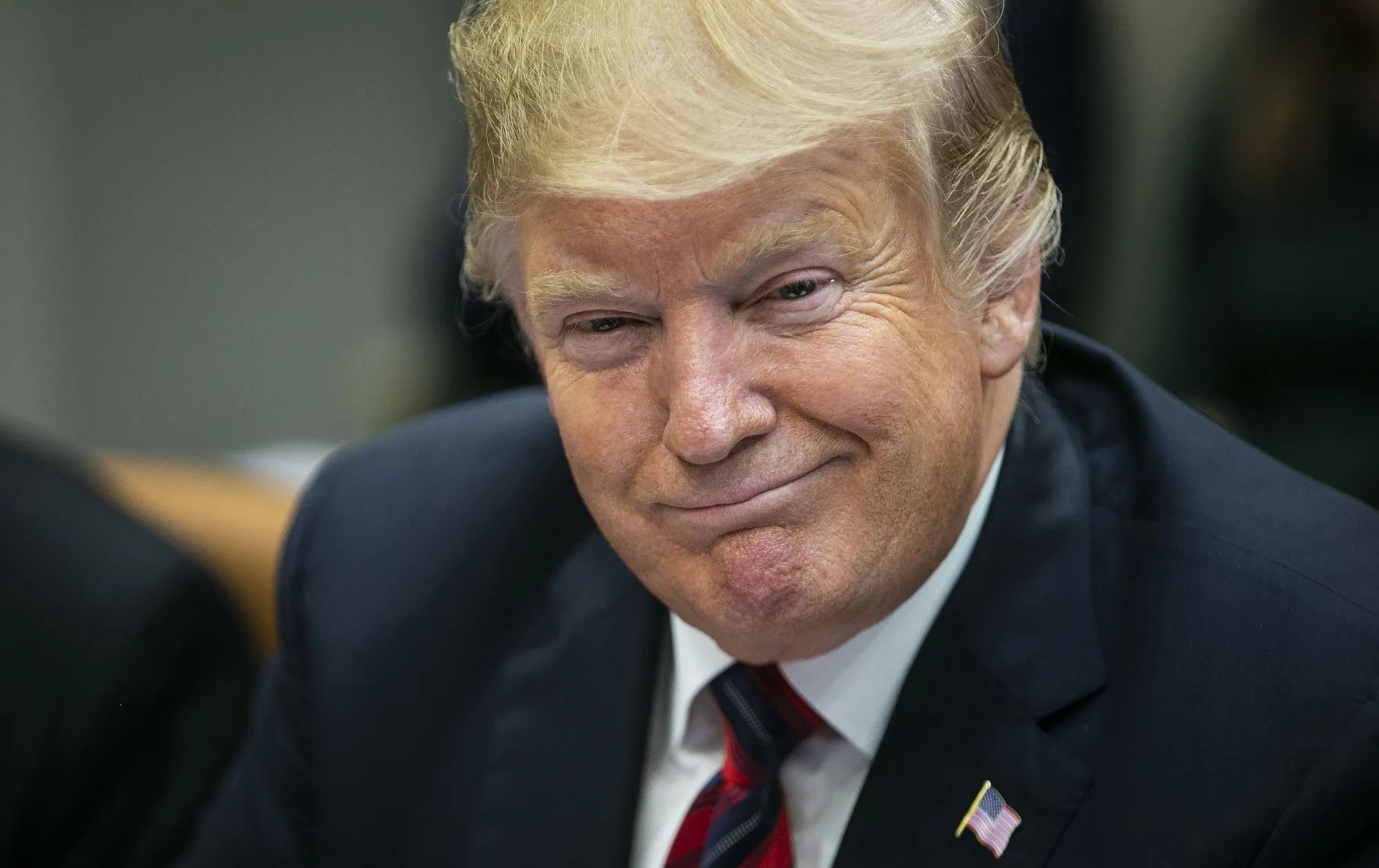 তীব্র সমালোচনার মুখেও ক্ষমা চাইতে অস্বীকৃতি জানিয়েছেন ডোনাল্ড ট্রাম্প