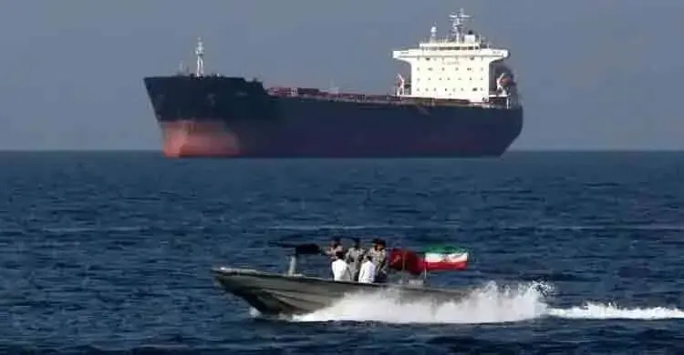 যুক্তরাষ্ট্রের সতর্কবার্তা: ইরানের তেল পাবে না  চীন